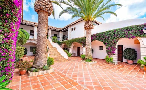 Sunny ground-floor flat nearby La Fustera beach