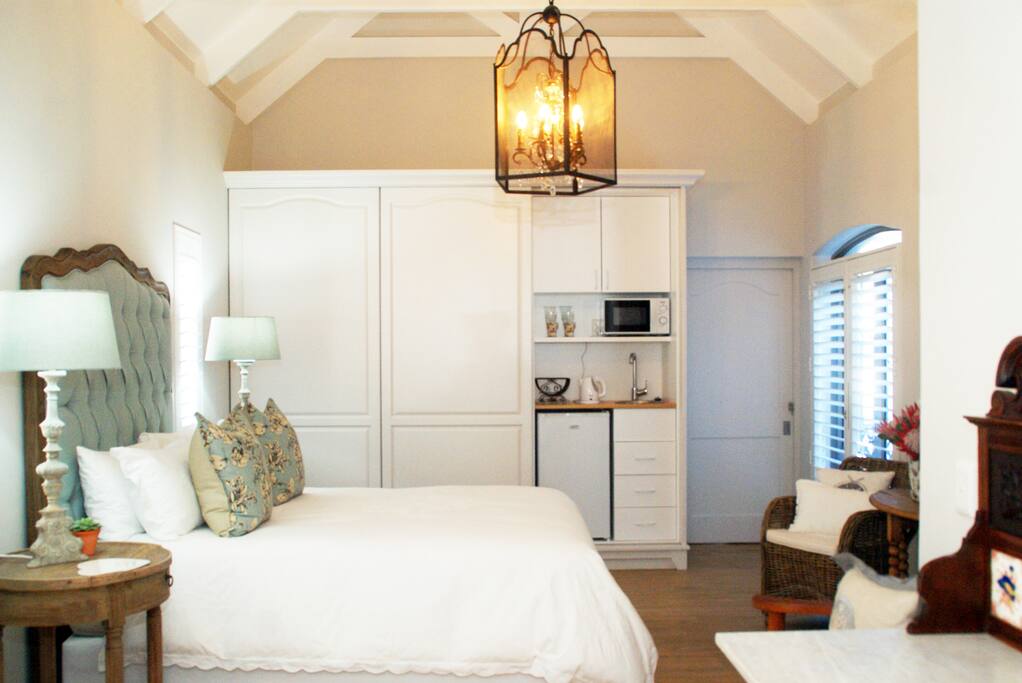 Boutique Room