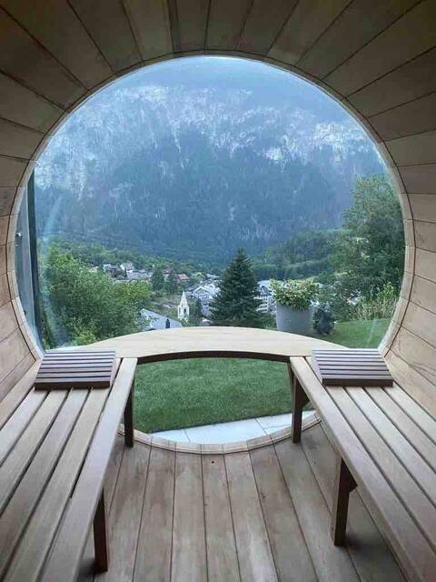 Pet friendly Chalet with outdoor Sauna and Jacuzzi