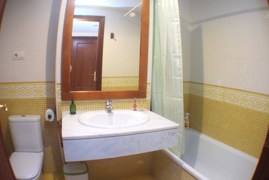 BAÑO PRIVADO