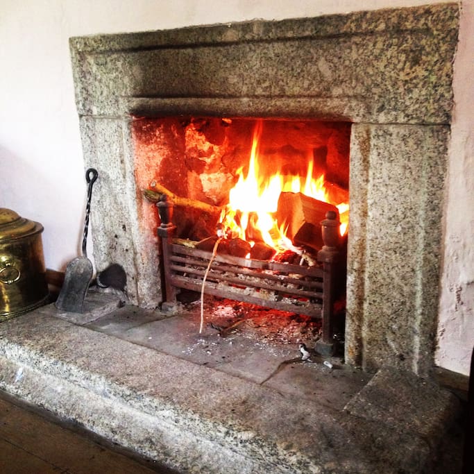 The sitting room - an open fire for colder days