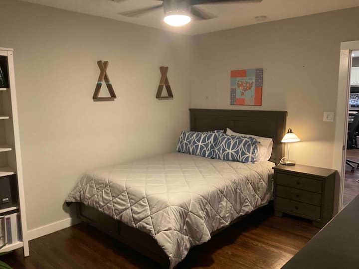 საძინებელი 1