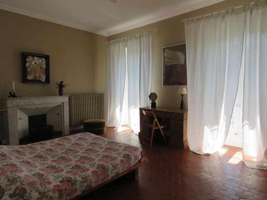 Chambre 1 avec lit 140cm