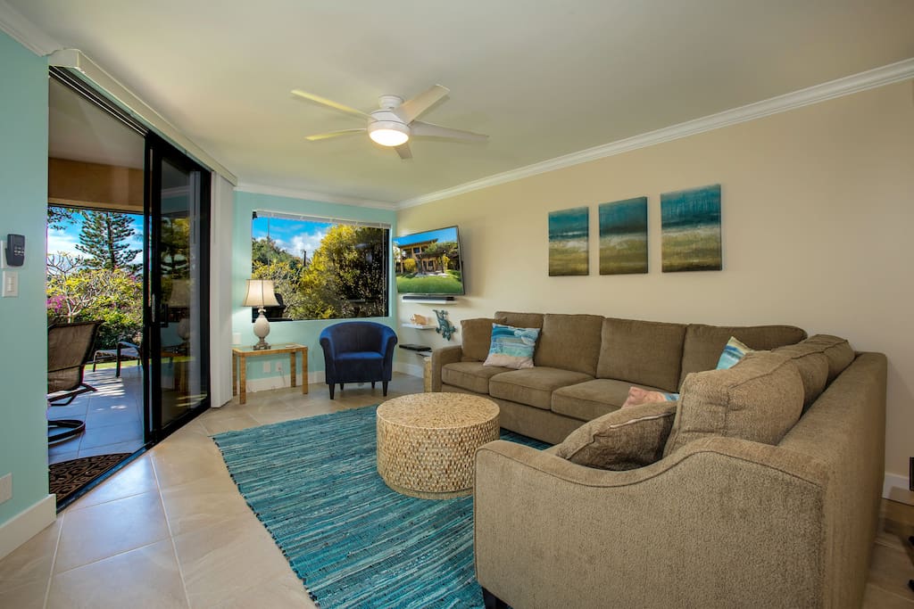 Comfortable and elegant - indoor/outdoor tropical living at it's best.