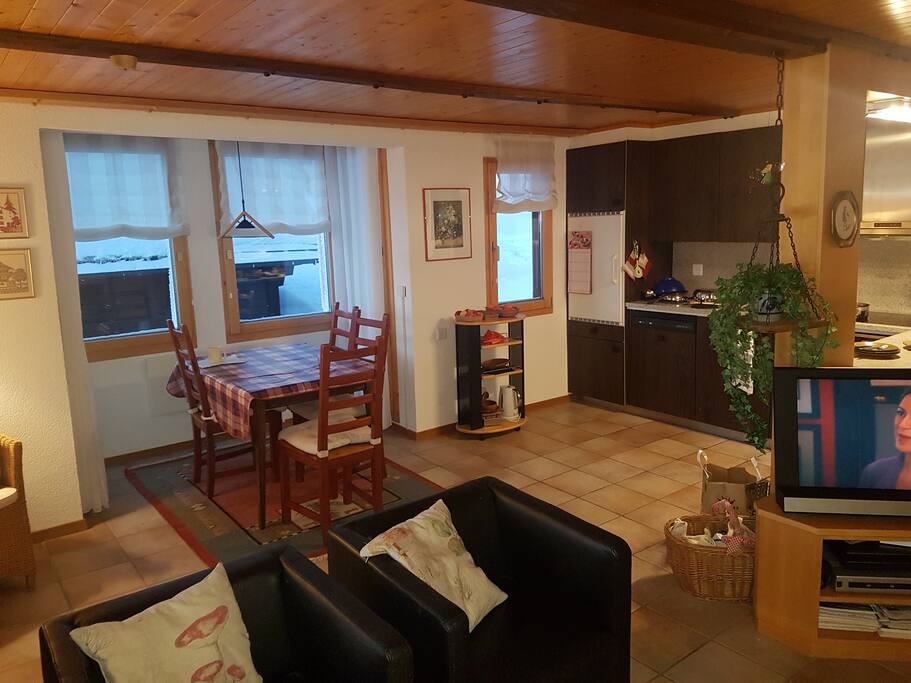 Space for some relaxing cooking and dining