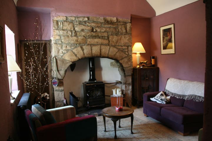 Stay at Well Cottage