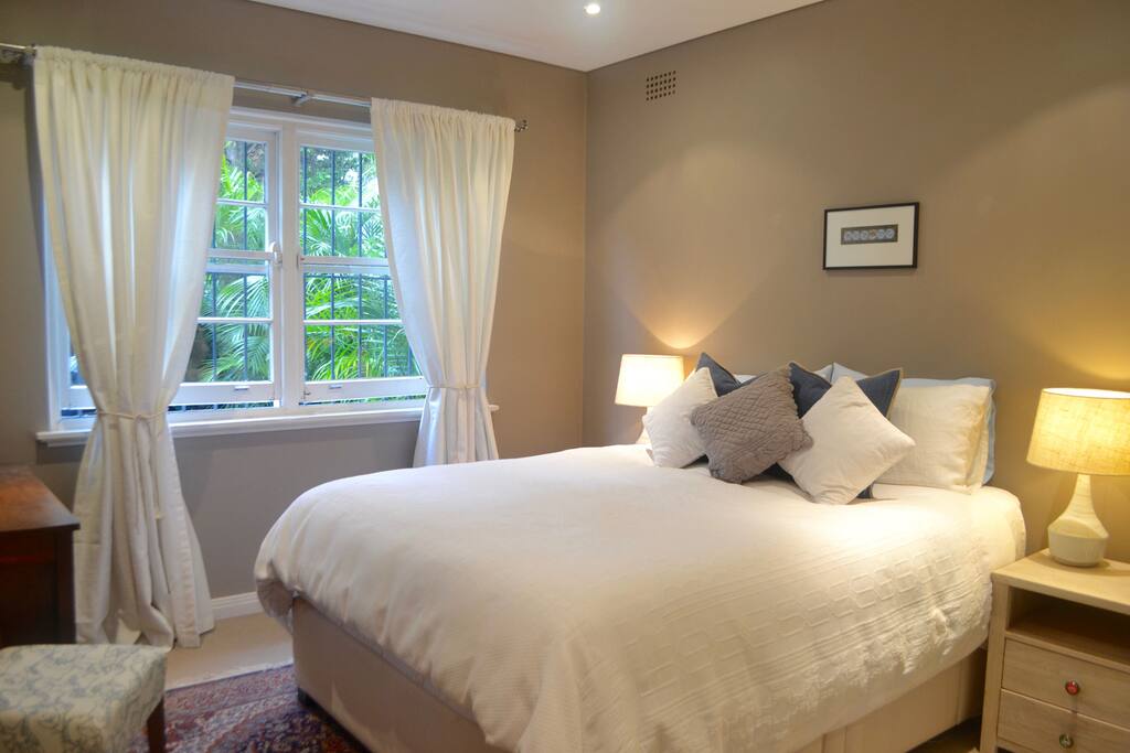 Master bedroom with Queen bed.