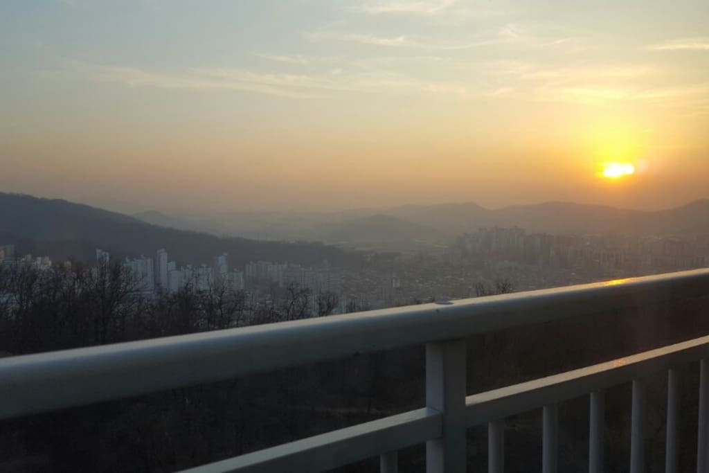 방에서볼수있는 일몰