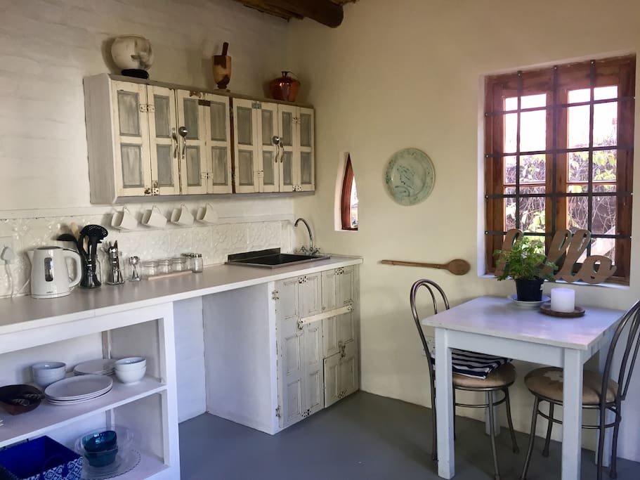 Kitchen and dining corner