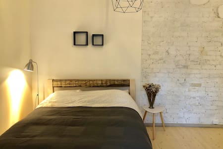 Small cosy studio | Free parking