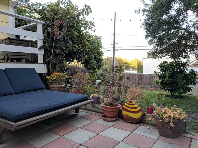 Wonderful beach bungalow with big yard and patio. gallery image 5