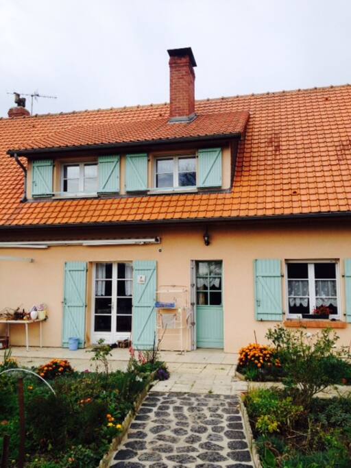 Côté jardin
Vos chambres sont en haut