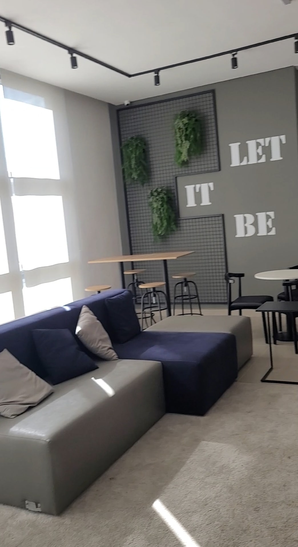 Top Airbnb: Studio Metrô SP Single or Couple Wi-fi+Rooftop+Air em Bom Retiro