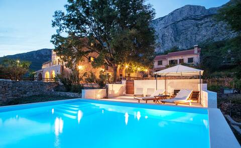Charming stone villa "Silva"