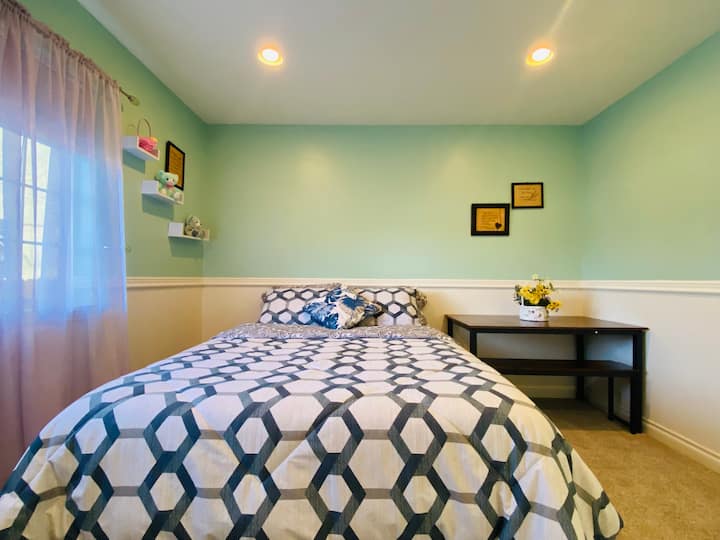 M1 Cozy&Quiet 2B1B home/ Safe zone in Anchorage Houses for Rent in