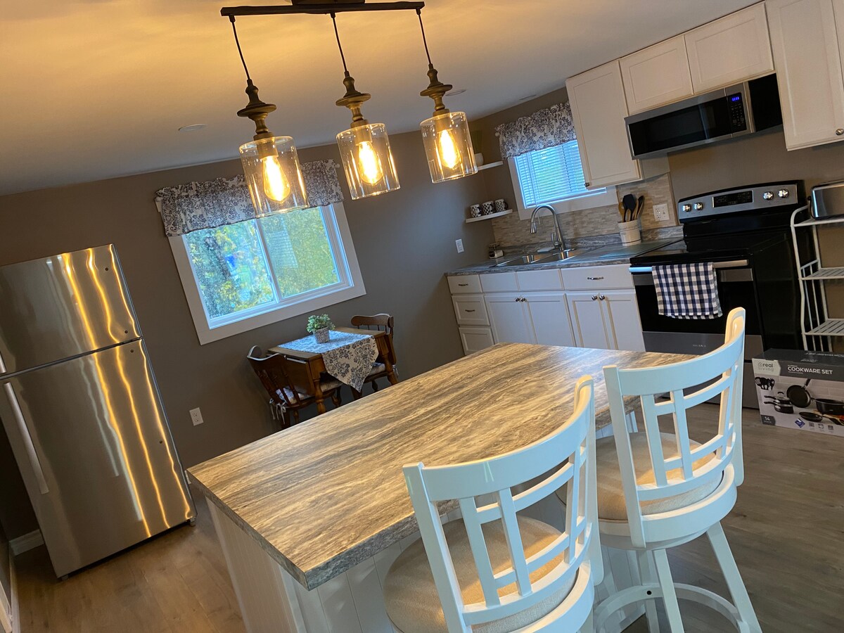 Sunset Suite in Wilsons Beach — property photo 6