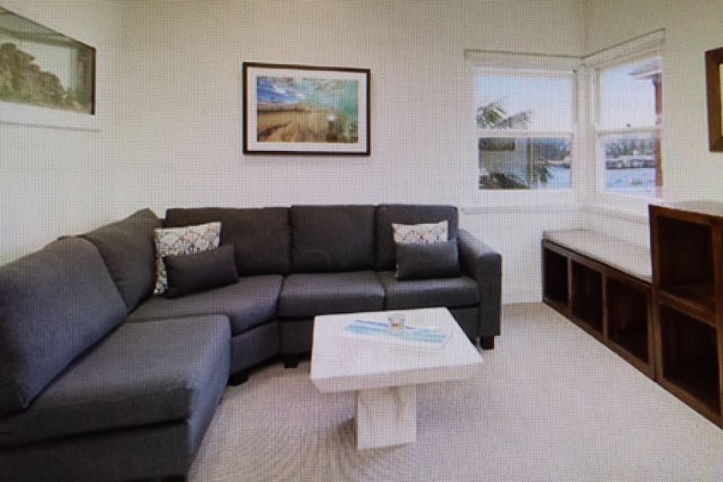 lounge room
