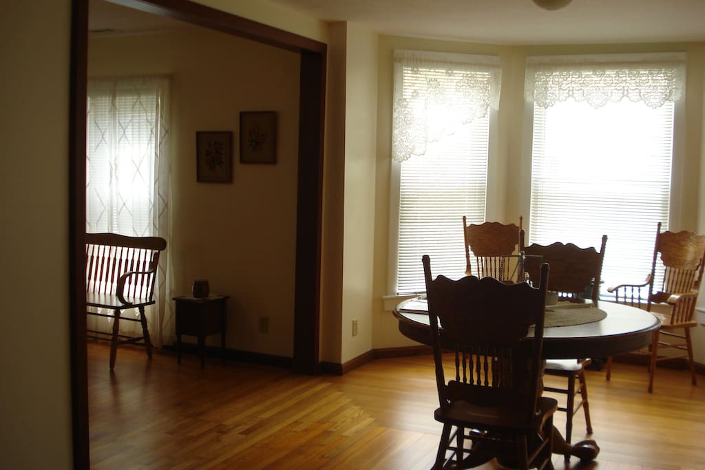 Dining room with bay window