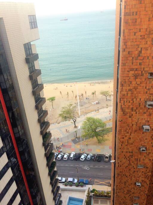 Vista para a Praia do Mucuripe, situado na Av. Beira Mar.