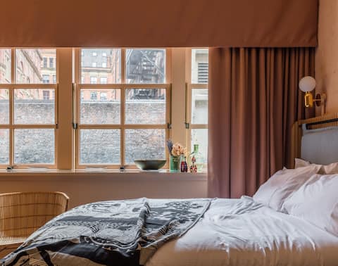 Whitworth Locke City Studio Apartment