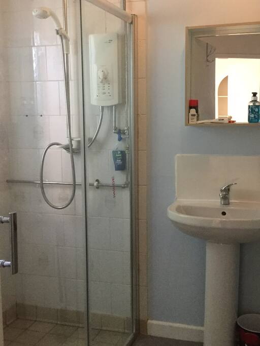 Ground floor toilet & shower