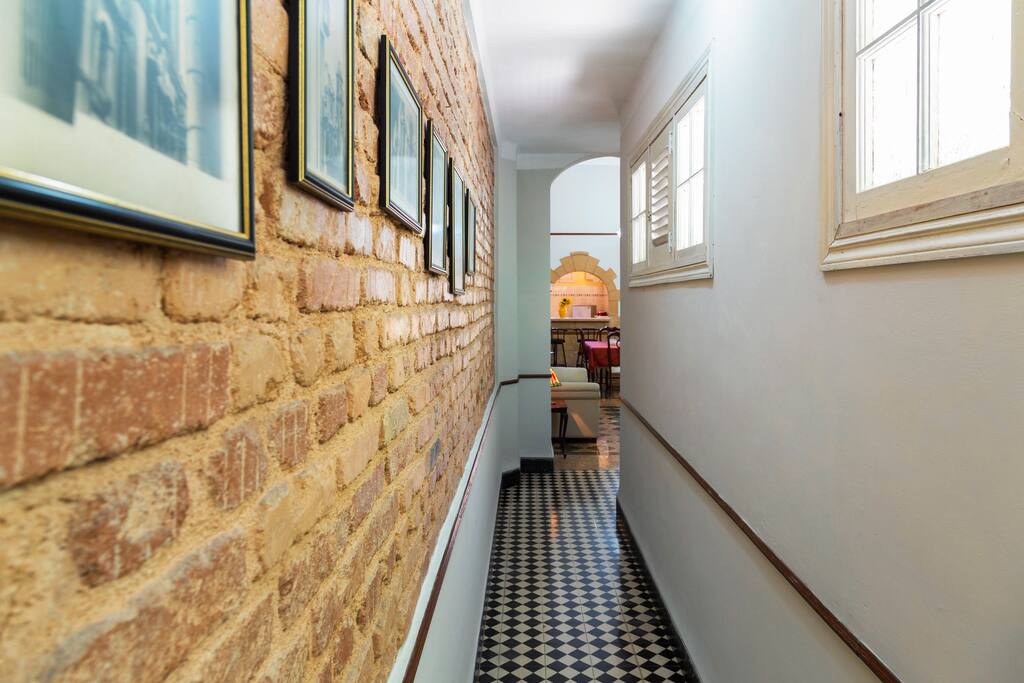 Entrance hall/Pasillo de entrada