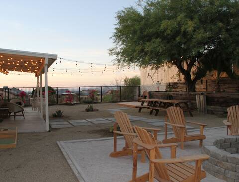 Boho River Retreat, 6 Beds, Remodeled, CasaDelSol!