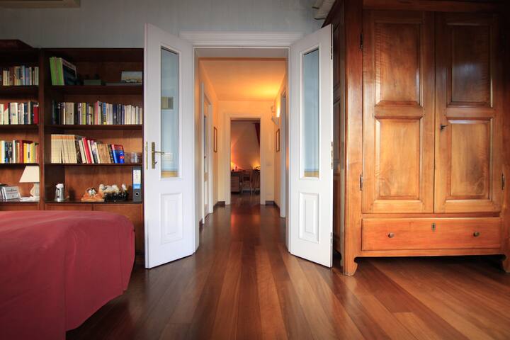 Amazing loft close to San Babila gallery image 2