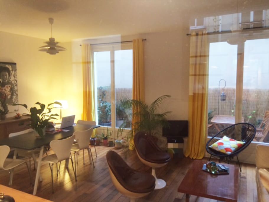 Living room - View behing the intern window