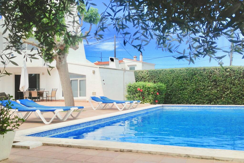 PISCINA EXTERIOR 11 X 4,5 M