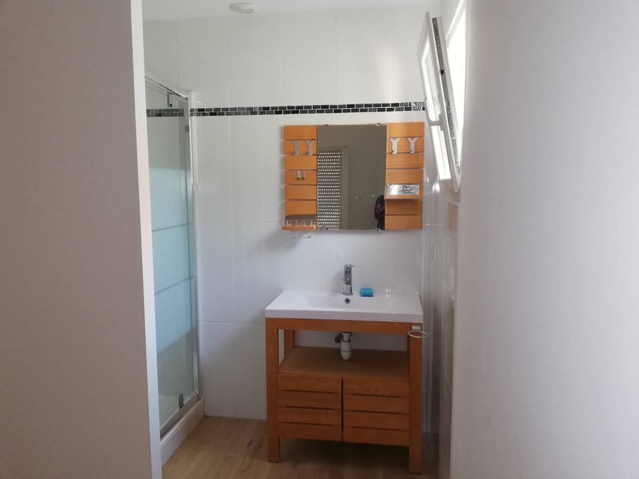 Salle d'eau rénovée