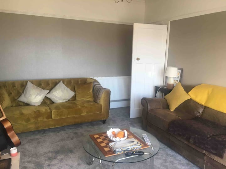 3 Storey 1920s Home, Close To Sea/city With Views - The Mumbles