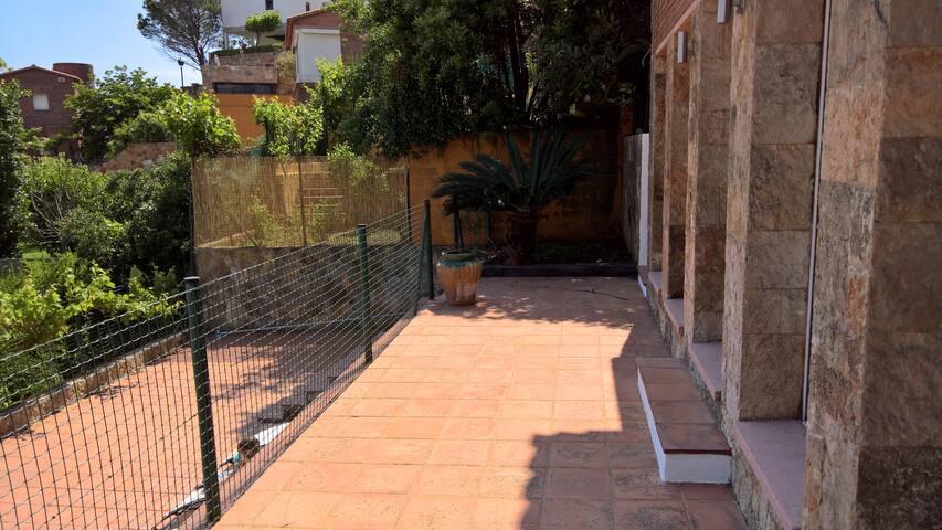 villa + sea-view+private pool+airco in bedrooms gallery image 4