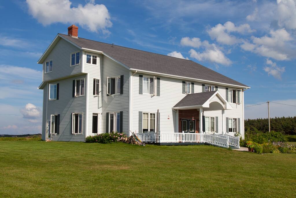 Johnson Shore Inn