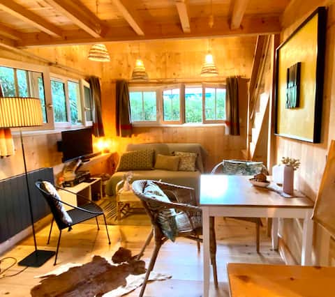 Top Airbnb: Irène’s Cabin T2 / 150 m from the port and Le Betey beaches à Andernos Les Bains