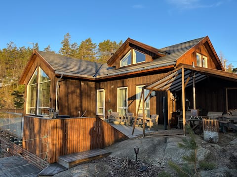 Successful Airbnb property: Idyllic cabin in peaceful surroundings in Lyngdal