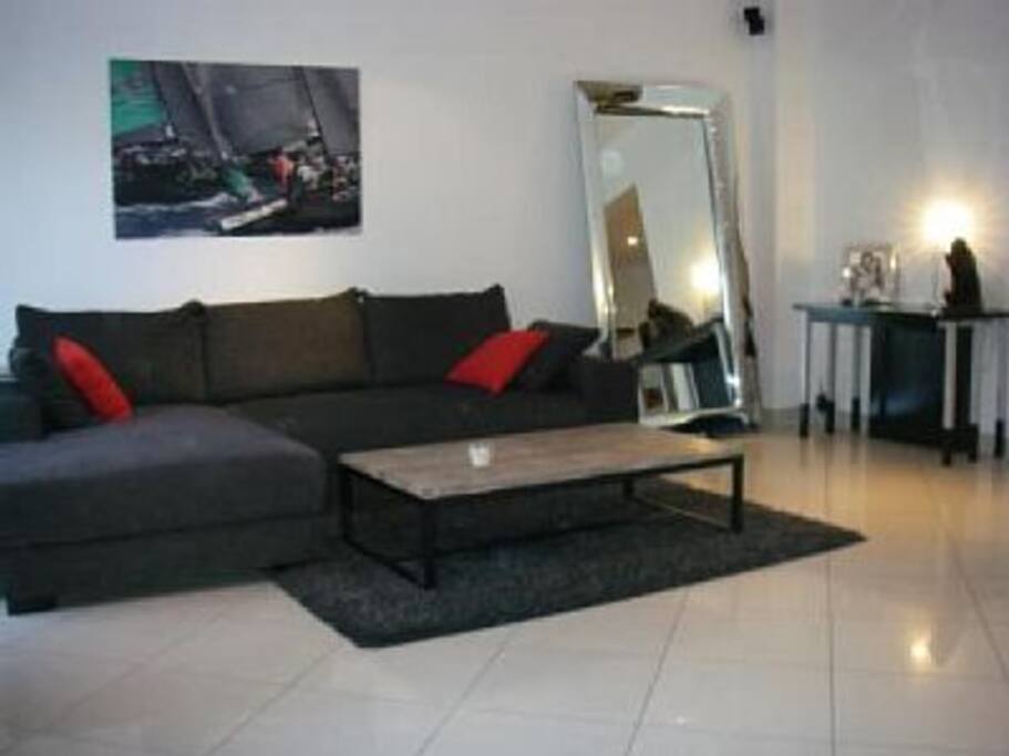SALON
