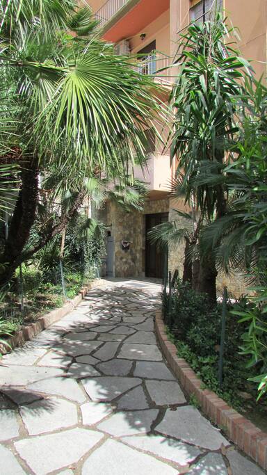 ingresso alla casa