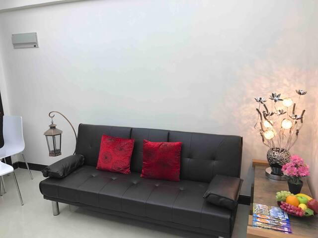 3 bedrooms and toilets, Beside Mongkok MTR gallery image 4