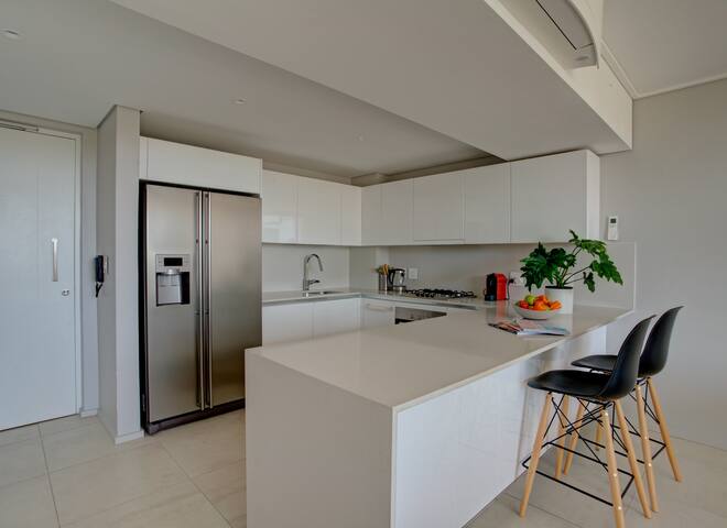 Trendy Green Point apartment gallery image 4