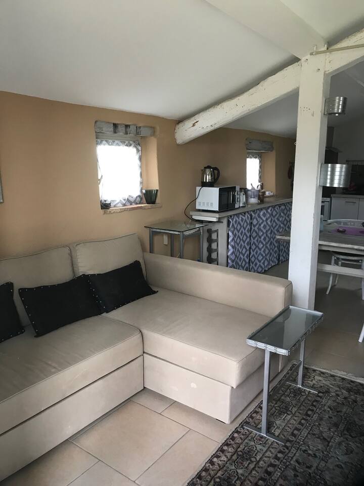 кауч на спуштање