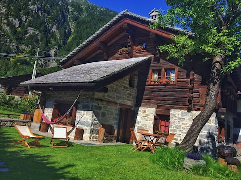 BETO'S HOUSE - rooms in chalet-