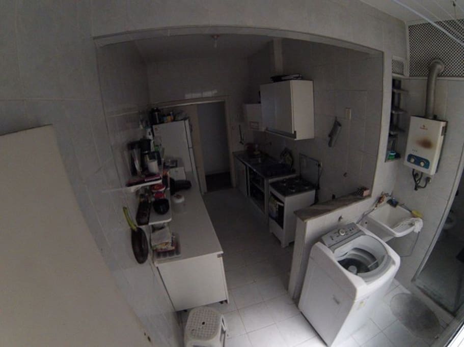 Cozinha e área de serviço