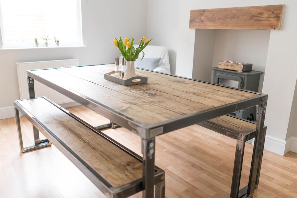 Kitchen diner with bespoke, handmade furniture.