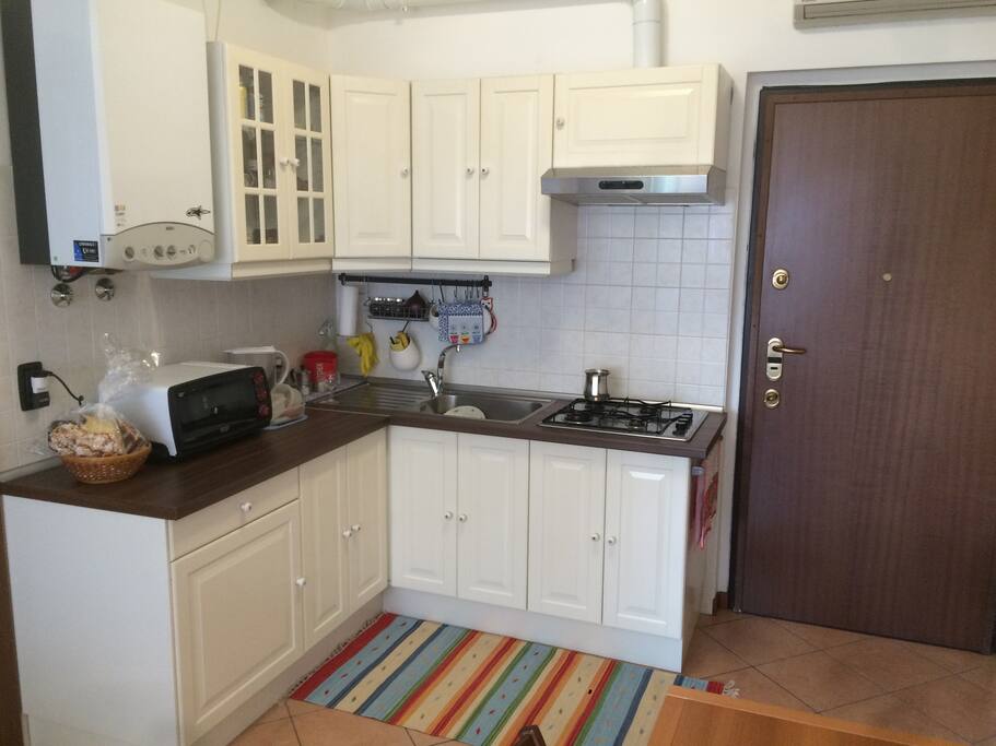 cucina vista dalla sala
