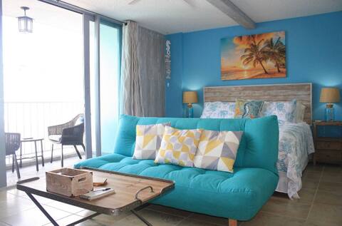 Modern Beach Apartment / Close to Airport