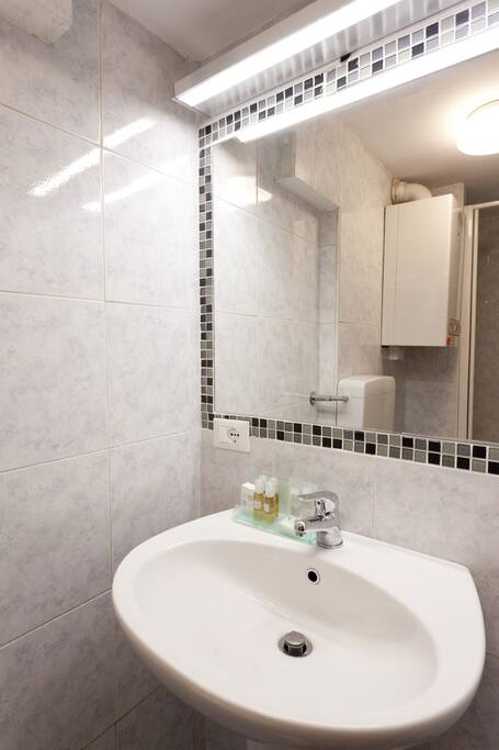 bagno con doccia