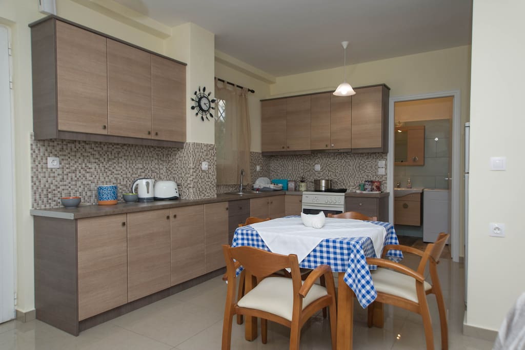 Fully equipped kitchen