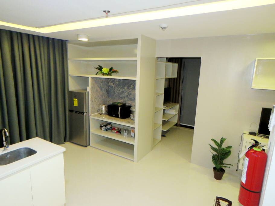 The fully-furnished one-bedroom unit