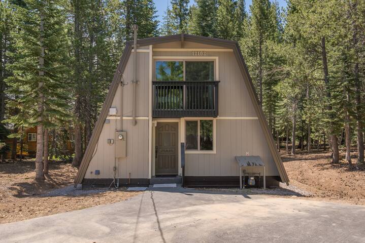 Private room in quiet cabin